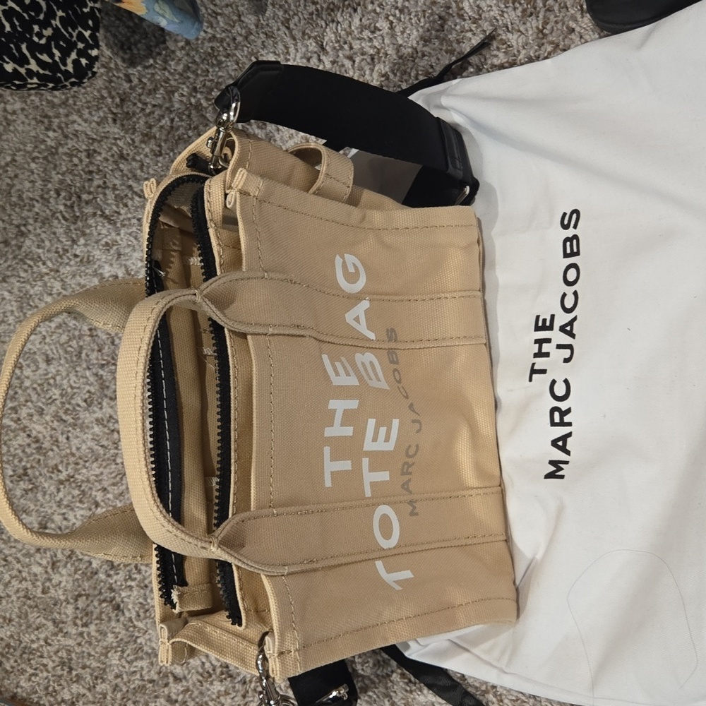 Marc Jacobs Beige Tote Bag Faux